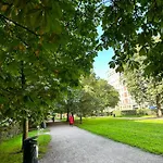 Etelainen Hesperiankatu 公寓